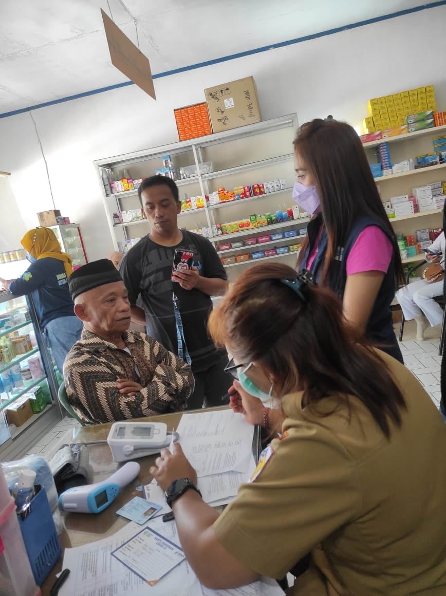 Vaksinasi Ketok Pintu di Kelurahan Mongkonai