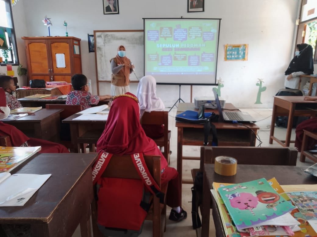 Edukasi Isi Piringku (Gizi Seimbang) untuk Anak Sekolah @ SDN 1 Mongkonai