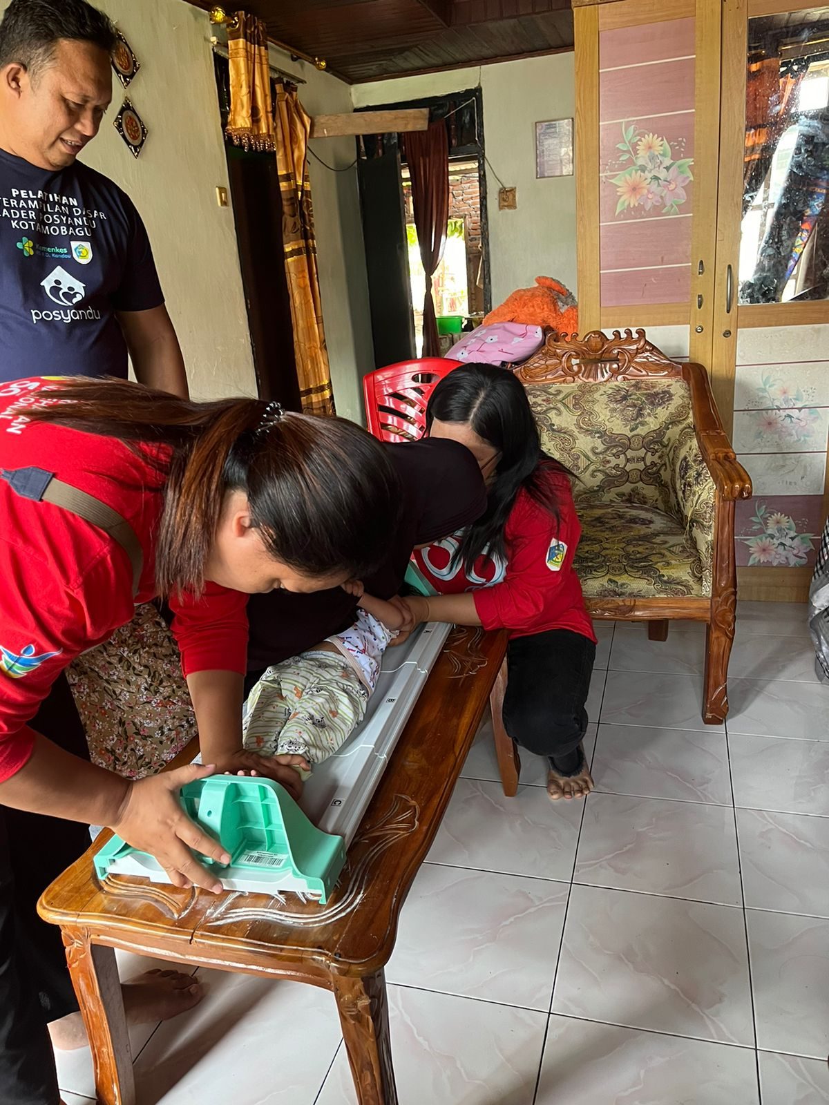 Validasi Data Balita Stunting di Kelurahan Molinow